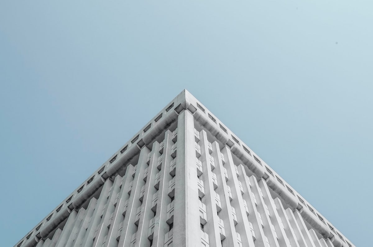 3次伤病敲响警钟！曼城更衣室陷入恐慌，瓜帅亲承最怕的事发生了